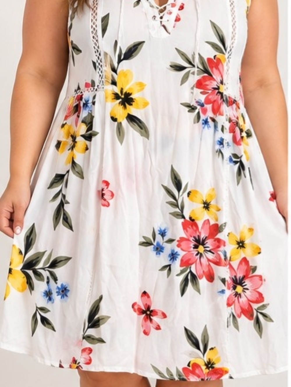 Old Navy XXL White Floral Lace Up Dress Sleeveless Rayon Boho Sundress